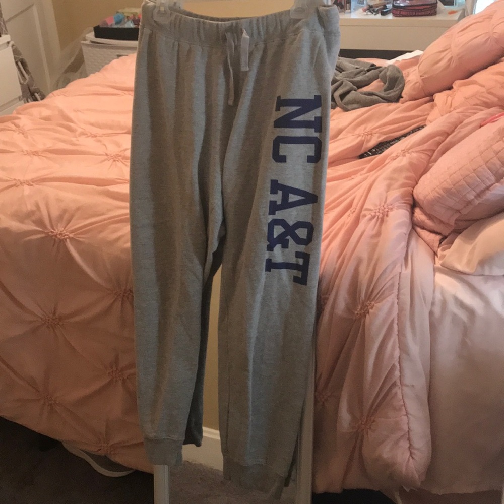 NC A&T State University Women’s Sweatpants size L